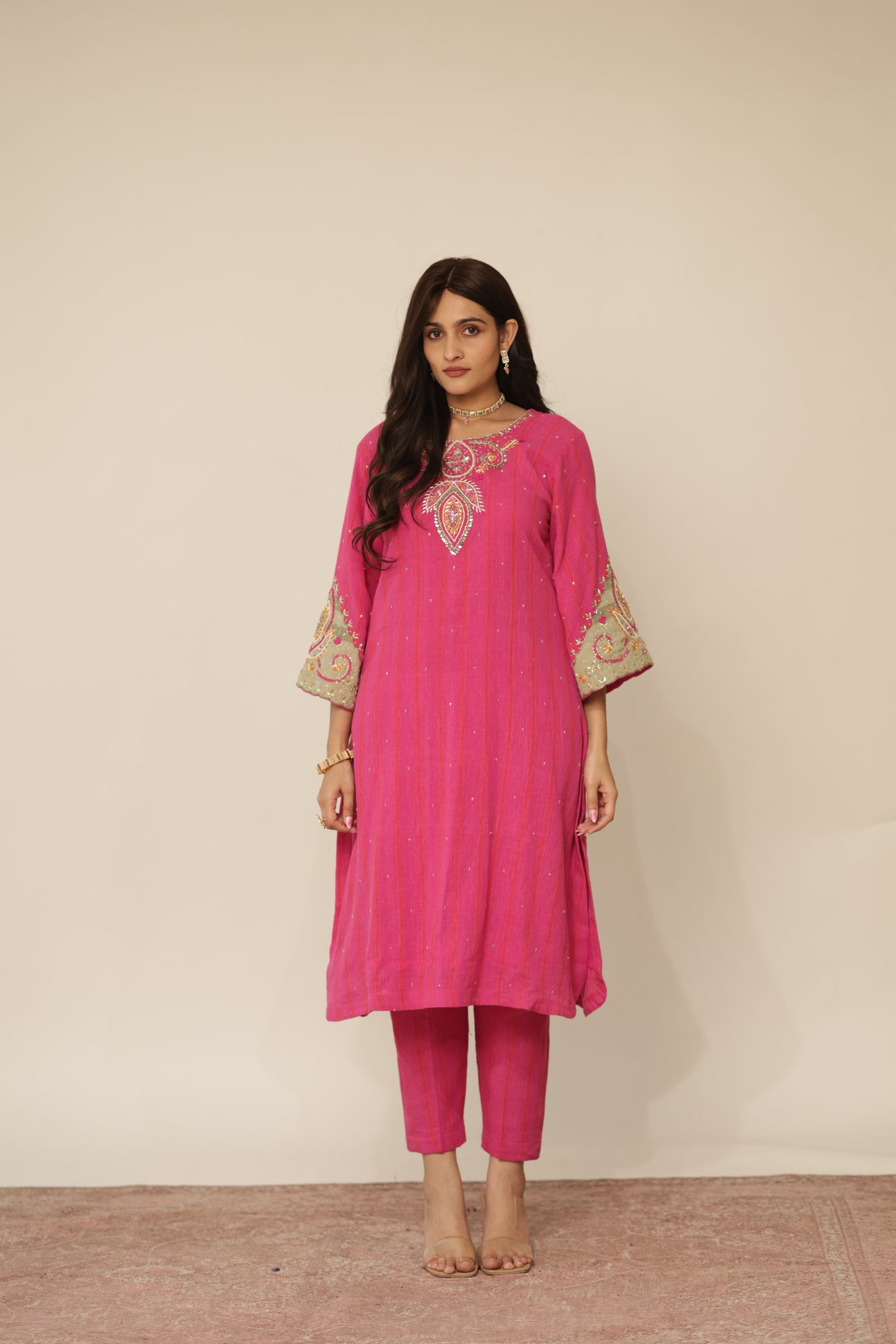 FUSCHIA KAIRI KURTASET