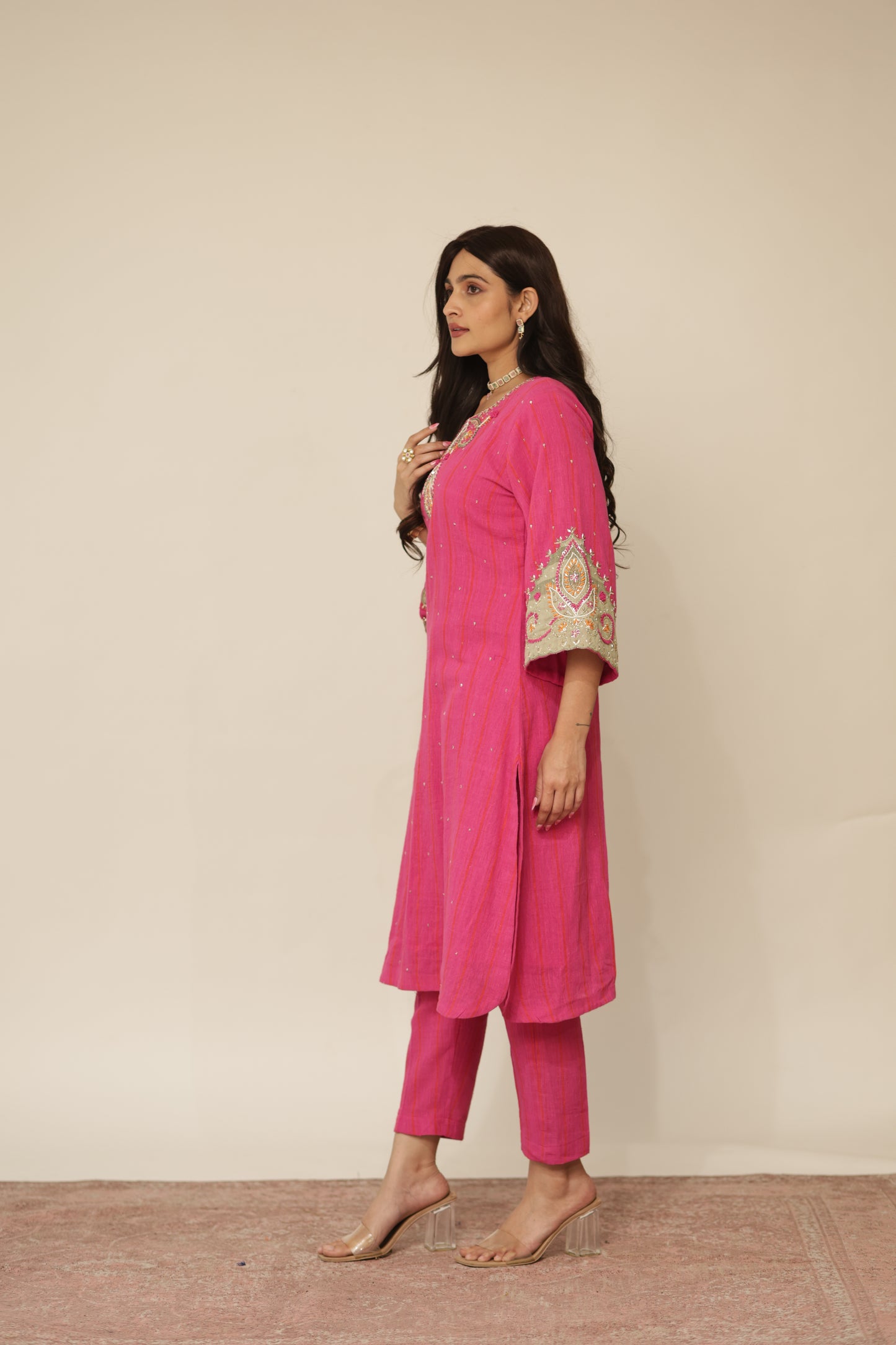 FUSCHIA KAIRI KURTASET