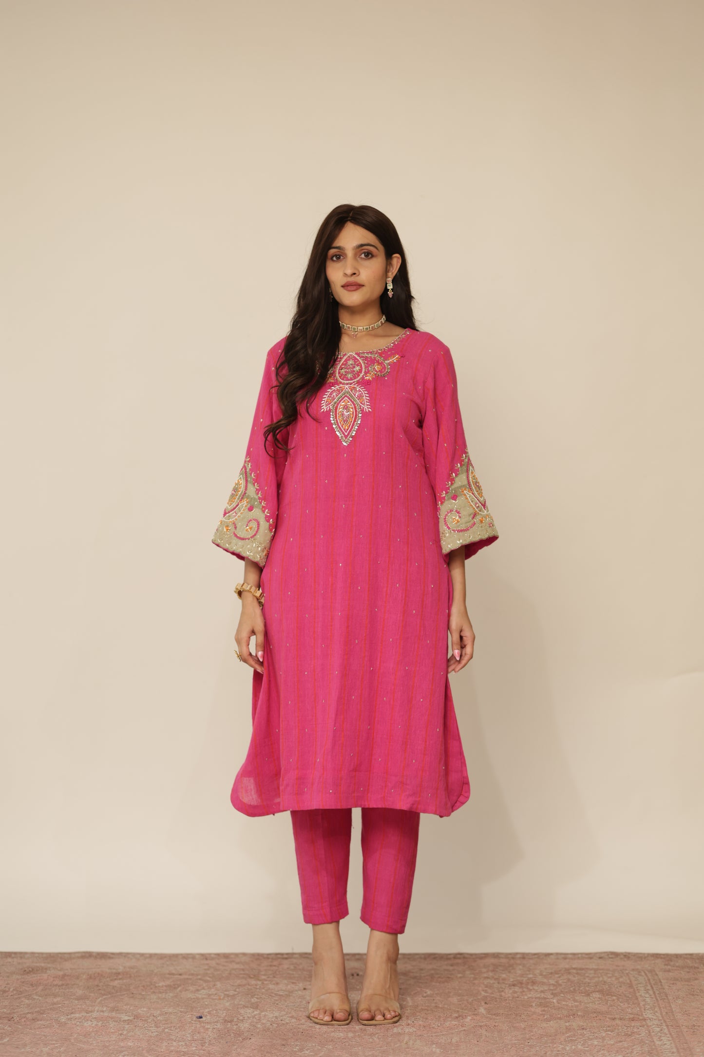 FUSCHIA KAIRI KURTASET