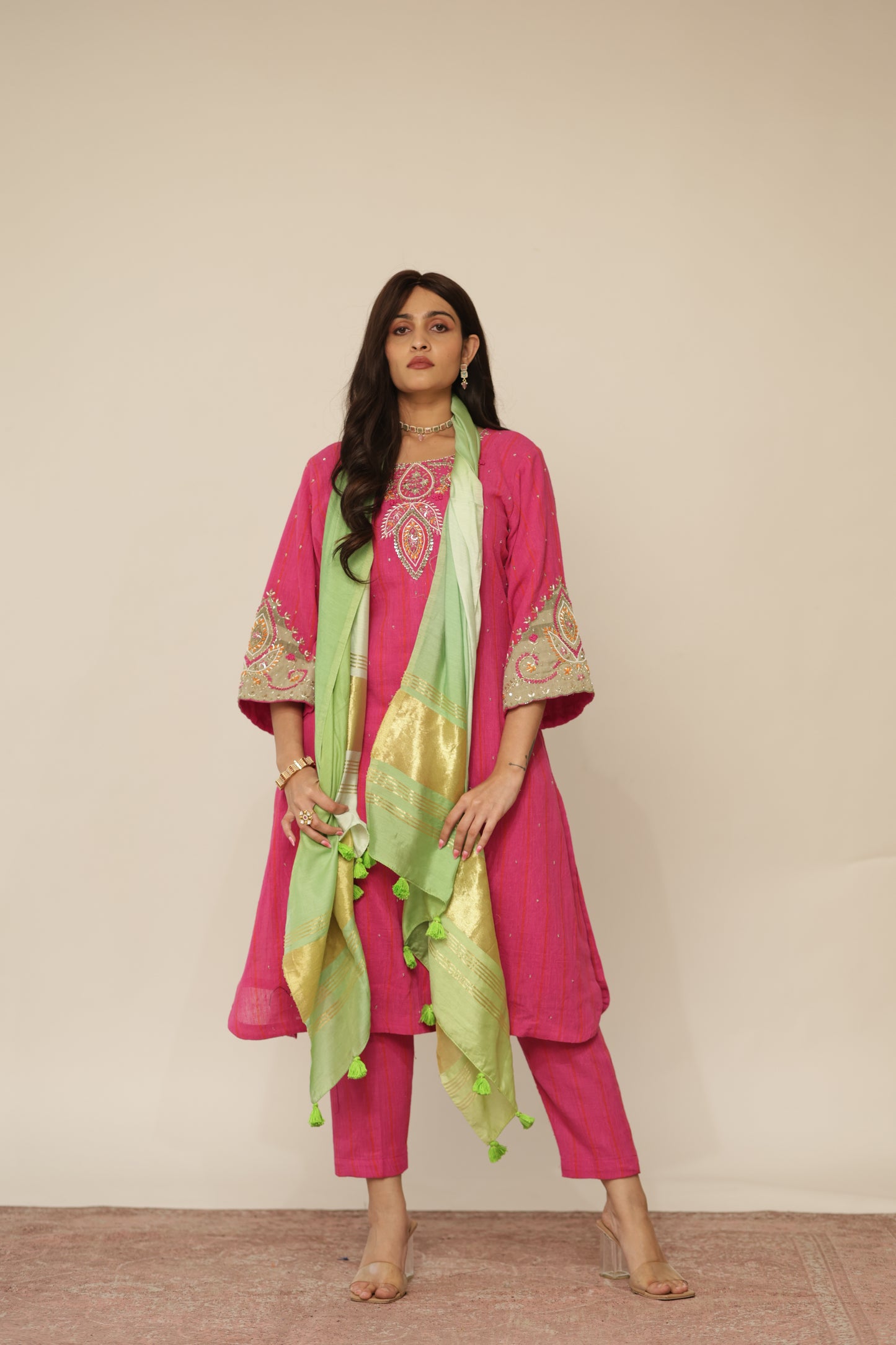 FUSCHIA KAIRI KURTASET