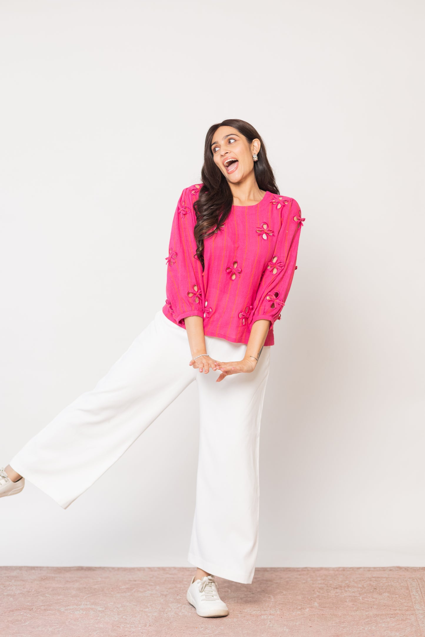 FUSCHIA PHOOL TOP