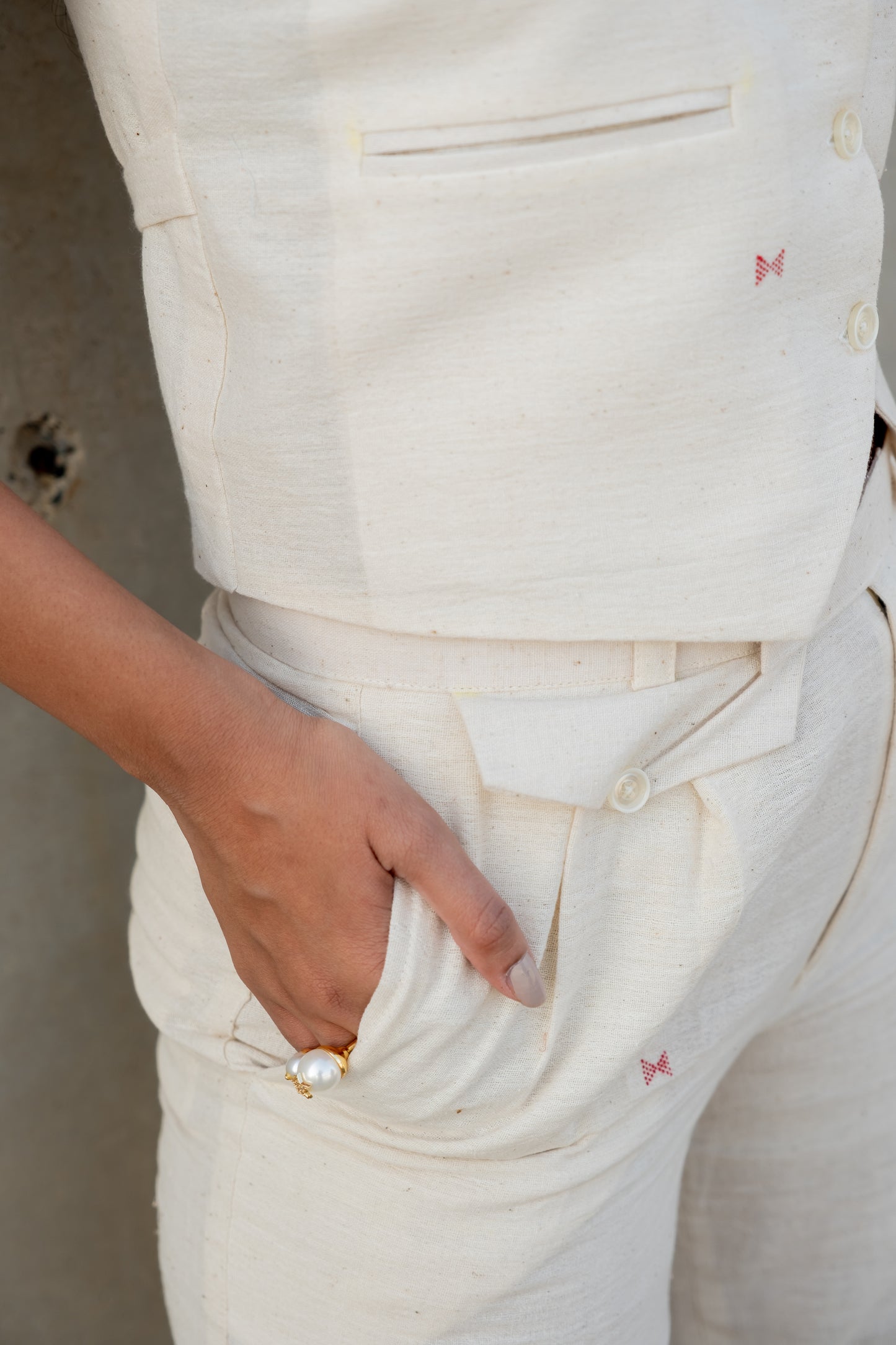 GAYATRI SISODIYA IN IVORY WAISTCOAT CO-ORD SET