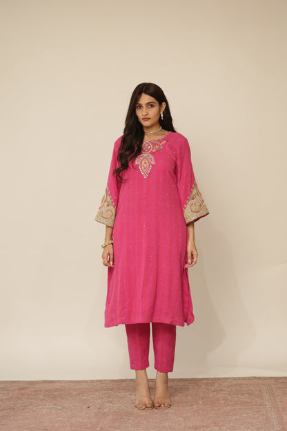 FUSCHIA KAIRI KURTASET