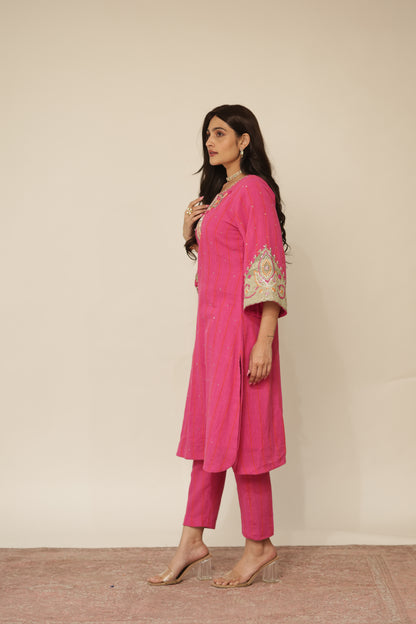 FUSCHIA KAIRI KURTASET