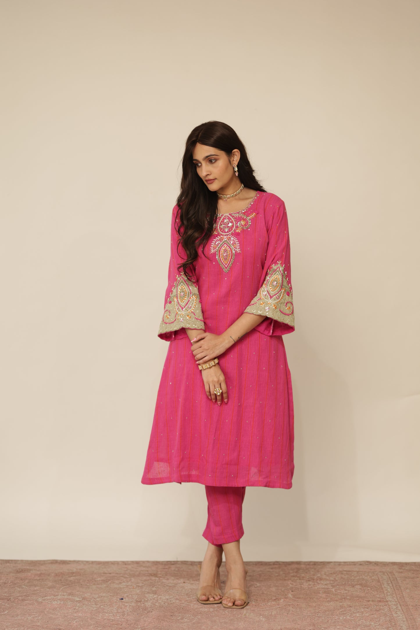 FUSCHIA KAIRI KURTASET