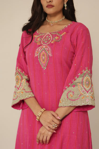 FUSCHIA KAIRI KURTASET