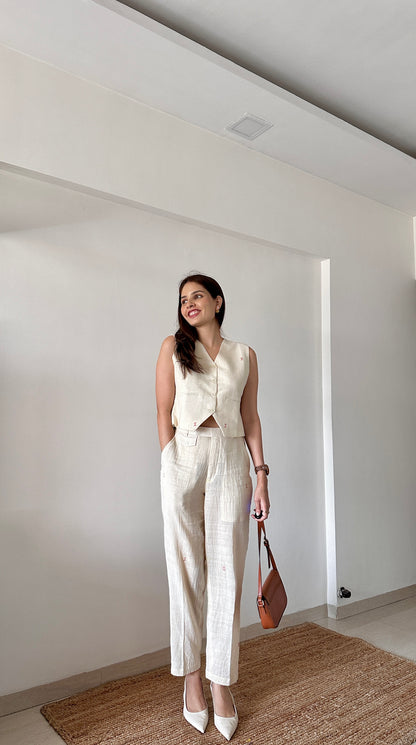 GAYATRI SISODIYA IN IVORY WAISTCOAT CO-ORD SET