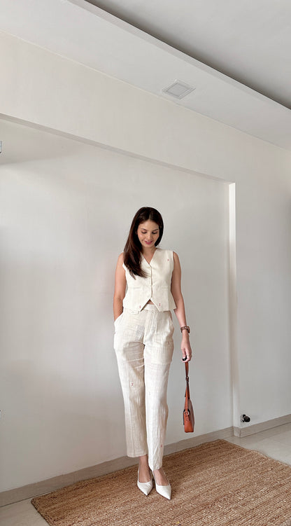 GAYATRI SISODIYA IN IVORY WAISTCOAT CO-ORD SET