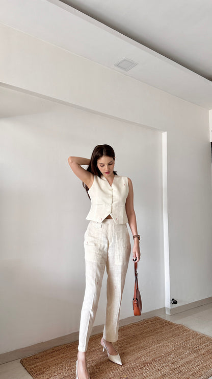 GAYATRI SISODIYA IN IVORY WAISTCOAT CO-ORD SET